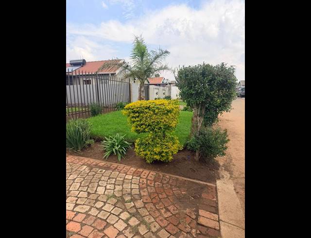 2 BEDROOM HOUSE FOR SALE IN WINDMILL PARK